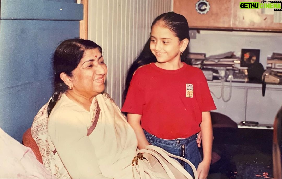 Parvati Sehgal - 3.4K Likes - 𝐒𝐇𝐄 𝐖𝐀𝐒 𝐁𝐎𝐑𝐍 𝐖𝐈𝐓𝐇 𝐌𝐄𝐋𝐎𝐃𝐘; 𝐍𝐎𝐓 𝐀 𝐒𝐈𝐋𝐕𝐄𝐑 𝐒𝐏𝐎𝐎𝐍.
Everyone who is born, will sooner or later die. Right ? Well, not really.
Let us think it over afresh with a different perspective.
What is a singer, if not a voice ! Singers are known, respected and loved for their voice and I think singers never die. Even an elementary study of physics tells us that voice is energy that never perishes.
Our generation, as also the generation gone by, has lived with this voice. The genext too is blessed with the melodies rendered by Lata Ji.
Listening to her innumerable songs, I had a perceived image of hers in my mind. And when I had the privilege to personally meet her sometime in the year 1997, I found her true to that image: polite, courteous,affectionate, and affable with an overpowering aura of divinity.
Our prayers failed us. Lata Ji has travelled to the world beyond. I will not say: rest in peace. I think she was always at peace with herself, and the world of music she lived in.
She is immortal.
P.S: I look mesmerized 😍
Sometimes, dreams do come true :)