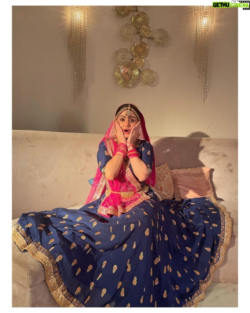 Parvati Sehgal Instagram - 🦚 मोरनी बनके 🦚 #indian #traditional #janamashtami #bannichowhomedelivery Film City