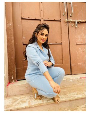 Parvati Sehgal Instagram - 💙𝑹𝒆𝒅𝒆𝒇𝒊𝒏𝒊𝒏𝒈 𝑩𝑳𝑼𝑬 𝒂𝒔 𝒂 𝒉𝒂𝒑𝒑𝒚 𝒄𝒐𝒍𝒐𝒖𝒓 💙

𝑴𝒐𝒏𝒔😃😃𝒏 𝑽𝒊𝒃𝒆𝒔🌧