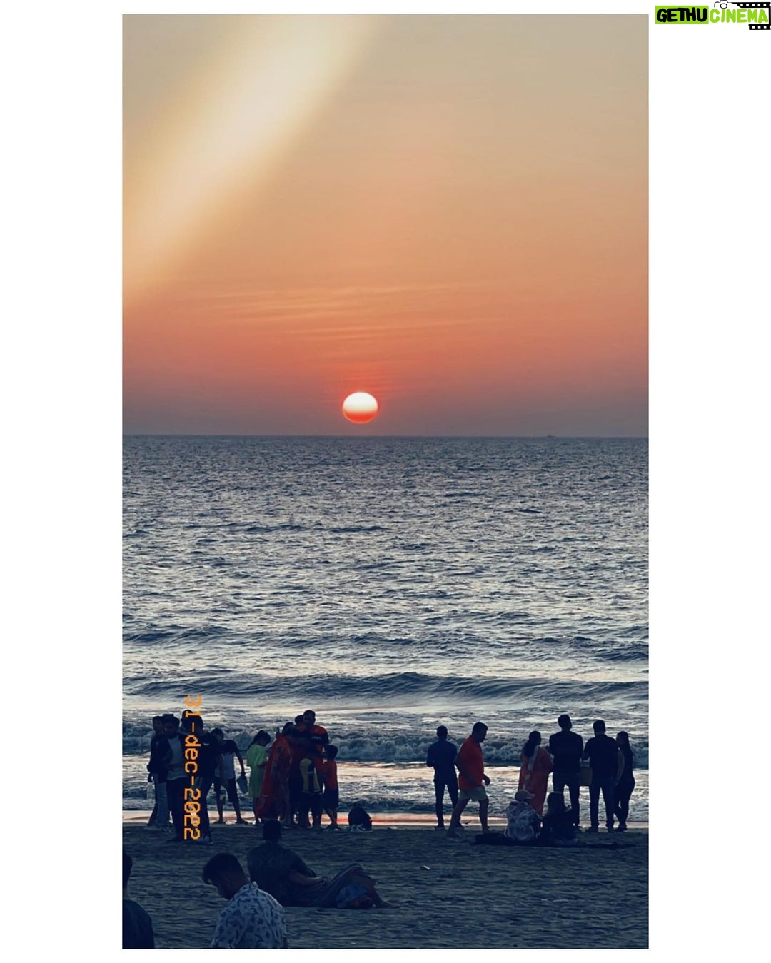 Parvati Sehgal - 3.5K Likes - Last sunset of 2022 ☀️
2023 ❤️