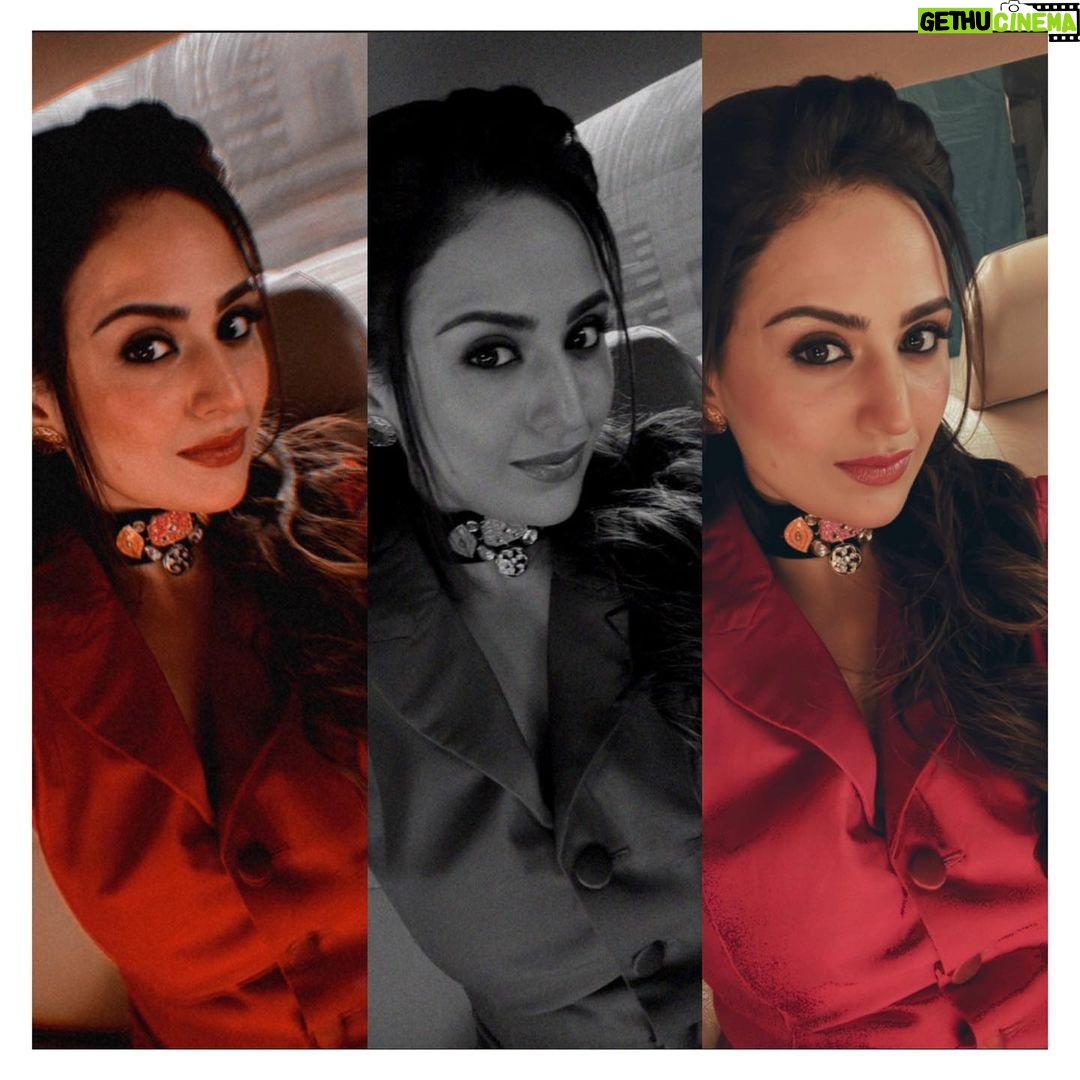 Parvati Sehgal Instagram - Wake up!! It’s WINE-O- CLOCK 🍷