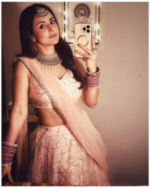 Parvati Sehgal Instagram - 🩷 Jusss looking like a waaaooooo 🩷