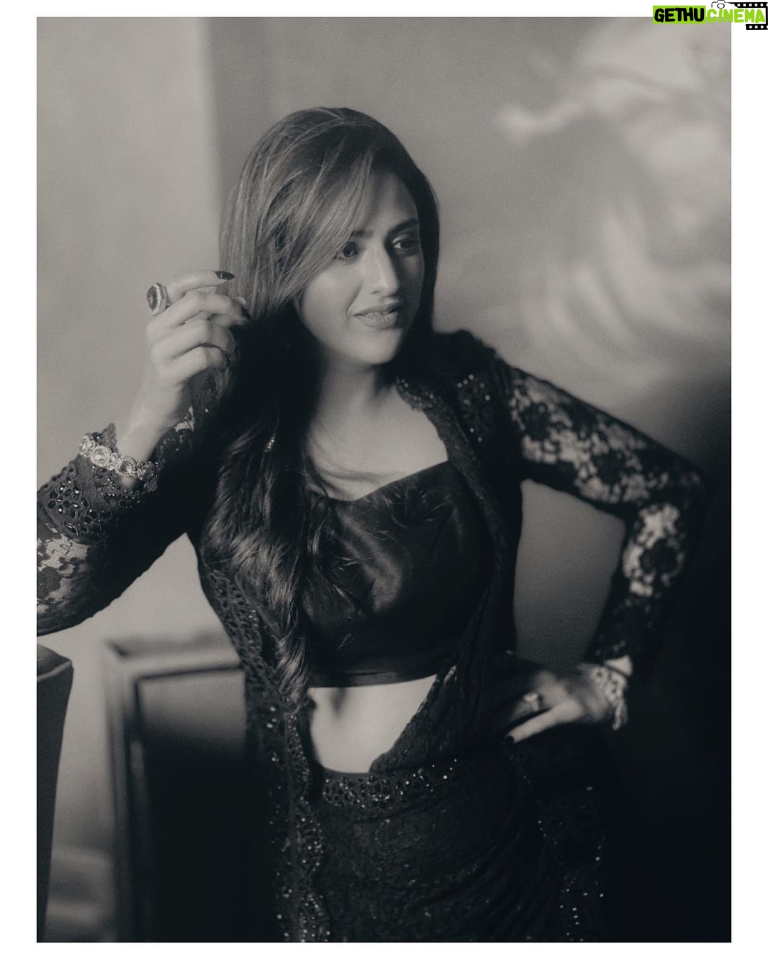 Parvati Sehgal Instagram - 𝗖𝗮𝗻𝗱𝗶𝗱𝘆 . . . . . . #urvashi