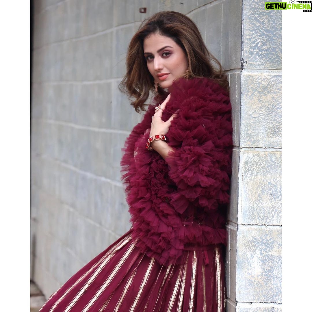 Parvati Sehgal - 3.5K Likes - 𝙎 𝙇 𝙄 𝙑 𝙄 𝙉 𝙂