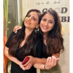 Parvati Sehgal Instagram - 🤎2023 🎈🎈🎈🎈Happy Birfday 🤓 @___soniasingh___ @guptainji @i_am_palakgupta_ @rooprashmi0807 @instaprashant @siddhant_sharma.music