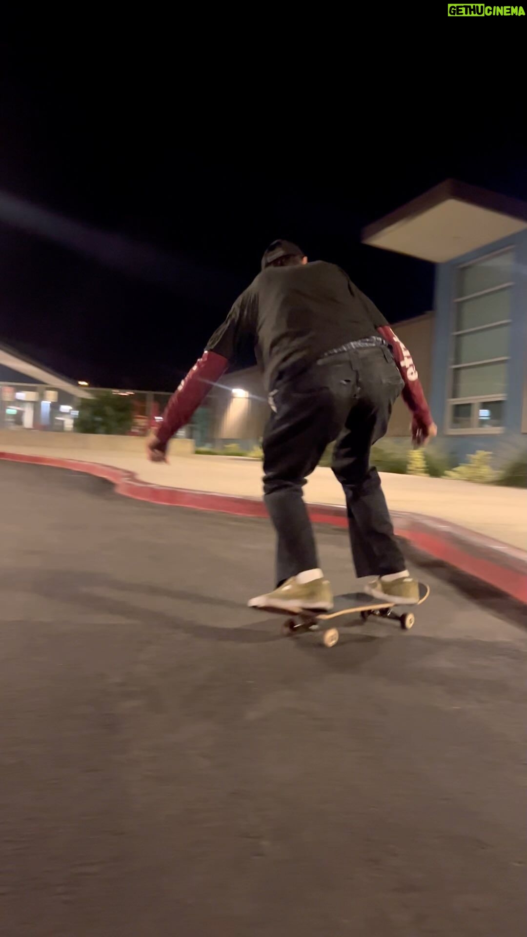 Pat Duffy Instagram - Slappin around the other night with the top Type G’s Mike n Koa! @mikenelson ⚡️⚡️⚡️ @typeg