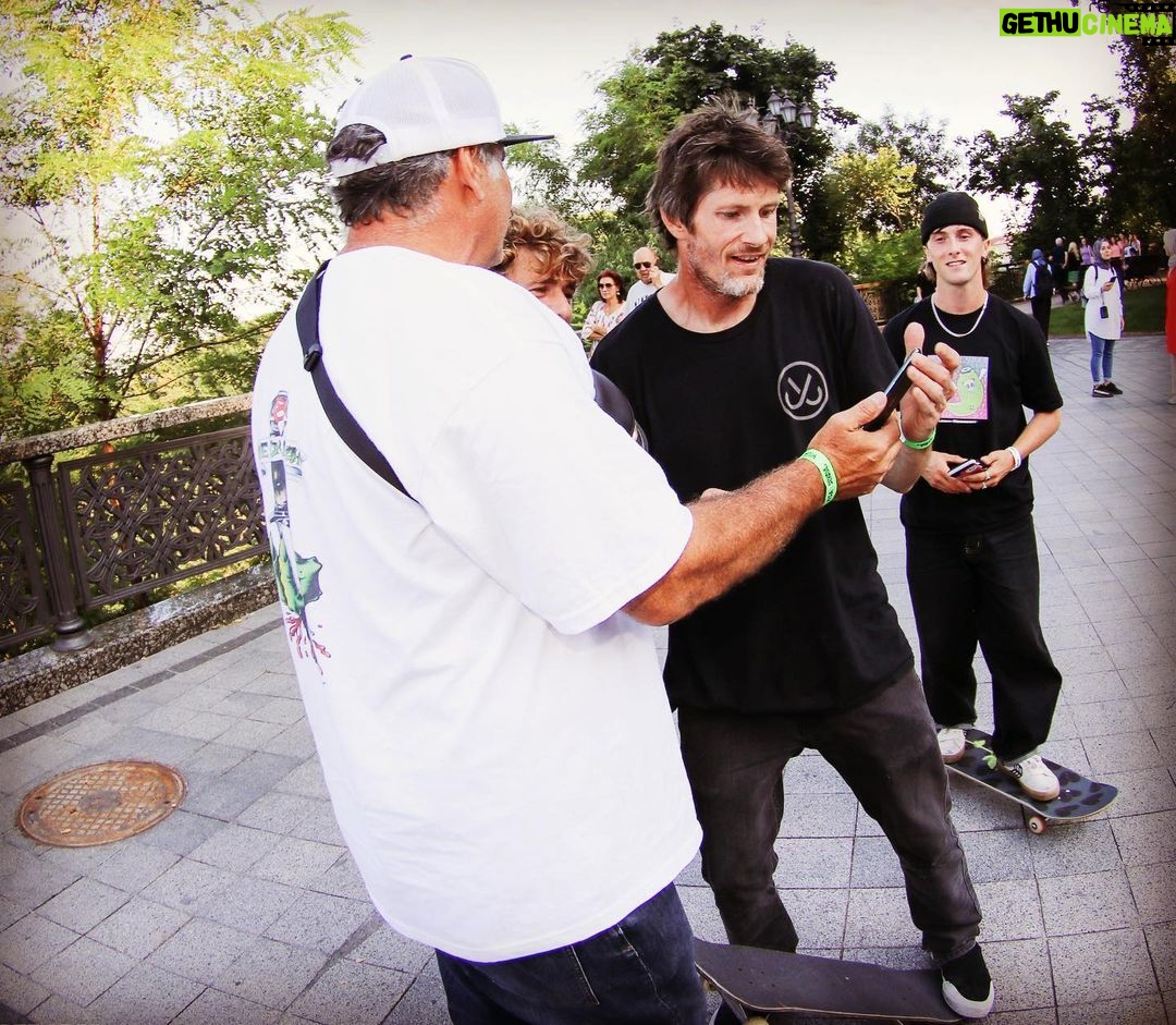 Pat Duffy Instagram - Monument to “Vladimir the great” Kiev, Ukraine 8/13/21 17:39 w/ @doubleddunc @lealitybites @jaimemateu @alexdecunha and homies! Thanks @lealitybites 📸 #doubletriplesummerfest