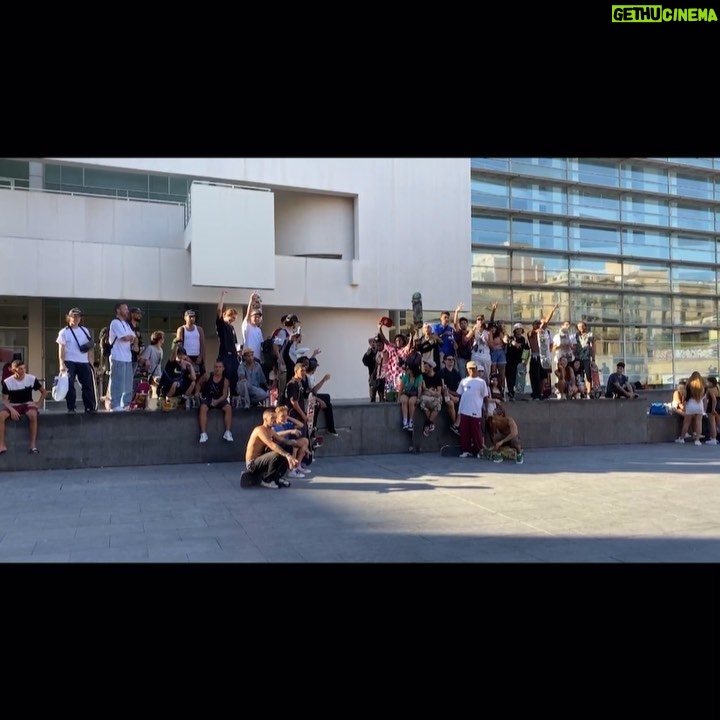 Pat Duffy Instagram - Moment in time at Macba!! Couldn’t ask someone to put in 3hrs to film a trick for IG(minimum these days😂) so just gathered everybody around for an epic memory! ThNks @pal_photo for this🙏🏻 and @twinkstpk 📹 you can check @twinkstpk YouTube for the full day festivities w/myself @flomarfaing @chany1 and a bunch more. And huge Thanks to everyone pictured here🙏🏻🙏🏻💯💯⚡️⚡️ @planbofficial @etniesskateboarding @ojwheels @independenttrucks @paradoxgrip @biggestlittleskateboardco