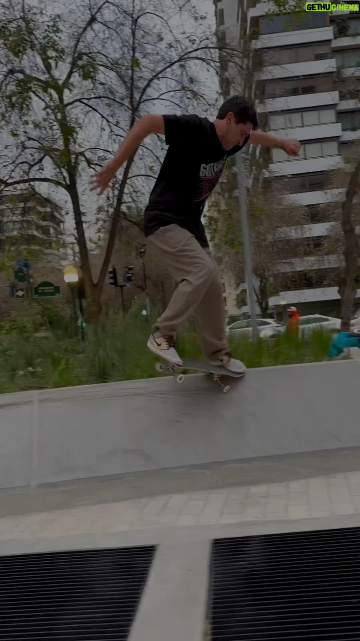 Pat Duffy Instagram - Streets of Santiago, Chile 🇨🇱 and “Think Skateboards reunion”w/ ultimate guide @fuensta + @gonzalo_albar and krew! @chloyeah_ @rentonmillar @mundohiro @tazman9414 @sierra_prescott Good times so far✔️🙏🏻 Gracias amigos!!