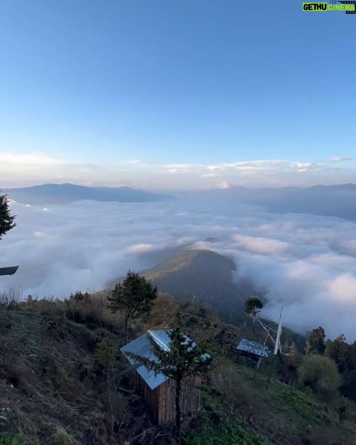 Patricia Garza Instagram - EL DÍA QUE AMANECÍ ENTRE NUBES_ 🤍🤍🤍 Bhutan