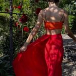 Patricia Garza Instagram - Nunca me sentí tan cómoda como ahora con los procesos que llevamos en @hualingerie El nivel de compromiso por crear piezas que conectan ideas y sensaciones entre las telas, los diseños, el cuerpo, mente y corazón mantienen mi inspiración en constante movimiento. Gracias a ti, por permitirme expresar una parte de lo que llevo dentro y que podemos explorar, complementar porque en el momento en el que tú portas nuestras creaciones, expones esta parte de mi y así creamos historias y nuevas conexiones juntas. Siempre he pensado que la ropa no es solo para taparnos, hay que elegir bien, la ropa es energía, es manifestación, es imagen proyectada, es una herramienta. I LOVE HUA & HUA LOVES YOU