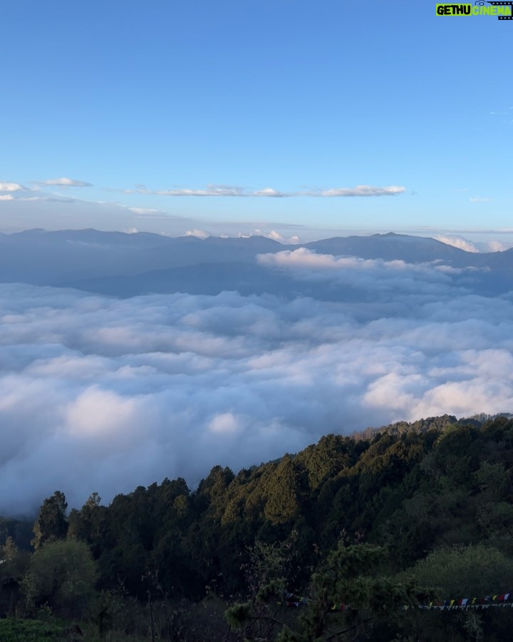 Patricia Garza Instagram - EL DÍA QUE AMANECÍ ENTRE NUBES_ 🤍🤍🤍 Bhutan