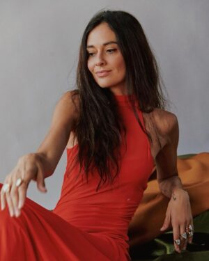 Patricia Garza Instagram - Menos cabeza, más corazón, más hacer lo que me gusta menos lo que me quita tiempo, más pasión menos indiferencia. Y amor, mucho amor! Que el amor da poder, presencia, vivencia. 

Mis rezos de estos días.