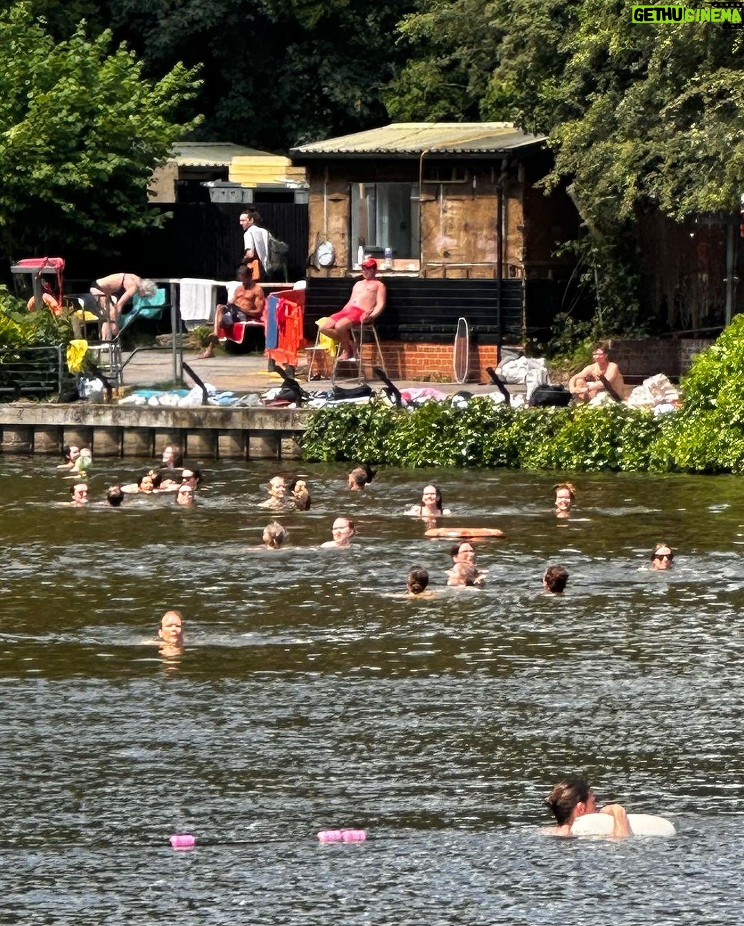 Patricia Heaton Instagram - Summer in Hampstead