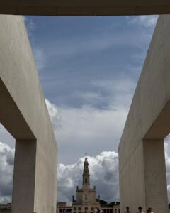 Patricia Heaton Instagram - A day trip to three places, starting with Fatima, where the Blessed Virgin Mary appeared to three children - Lucia, Jacinta and Francisco who are buried there. A great pilgrimage. I lit candles for so many people! 🕯️🕯️ Santuário de Fátima
