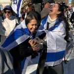 Patricia Heaton Instagram - Nothing but love 🇮🇱❤️ #marchforisrael #MarchAgainstAntisemitism National Mall, Washington D. C.