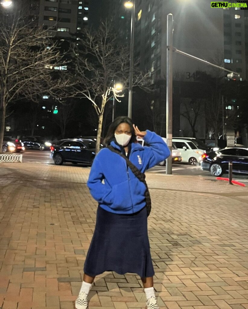 Patricia Thona Yiombi Instagram - 노는게 젤 좋앙♥️👩👩🏾 Seoul, Korea
