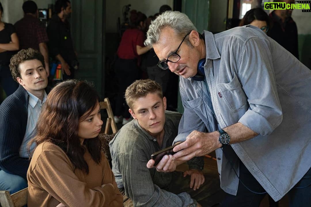 Patrick Criado - 13.8K Likes - Recordando aquellos tiempos en las vascongadas rodando #LaLíneaInvisible, serie para @movistarplus dirigida por @marianobarrosocine.
Narra los inicios de ETA, desde los orígenes, cómo se creó, hasta el primer asesinado y asesinato de la organización.
Gracias a todos por sacar este proyectazo adelante.
Echo de menos a estos chavalucos tan guapos y buena gente.
@joanamargosrubert @nanitita @alecs995