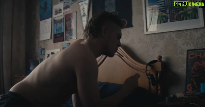 Patrick Criado - 23.3K Likes - REMEMBER WHY YOU STARTED
De la mano de mi hermanito @regal_music y mi chache @blasegea con su DOP @jroigmy llega @rwys.thefilm
GRACIAS @lajedet @jbodalo @sandramartinact @marquesd90 @serafilo
@eduardorosa.wav @guilleqiller Y a todo el equipazo que ha formado parte de esto.
Se vienen cositas 🎬🎥🖤
#ACIDBOY
(Lo he tenido que subir otra vez que lo había eliminado...)😅🎬🎬❤