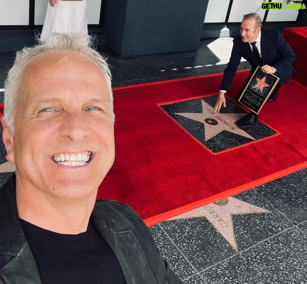 Patrick Fabian Instagram - I’m so happy, you’d think I was the one getting a ⭐️ on the #HollywooodWalkOfFame 🤣 Congratulations to Bob!!! 💙💙💙💙💙💙💙💙💙 @hollywoodchamberofcommerce @bettercallsaulamc @amc_tv @sptv @therealbobodenkirk
