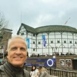 Patrick Fabian Instagram - “Oh! For A Muse Of Fire!”……paying homage to #williamshakespeare at @the_globe in #London @williamshakespearequotes #ItsHardToBeTheBard #ActorsLife