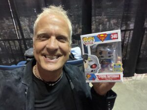 Patrick Fabian Instagram - Thanks to everyone who came out @stocktoncon to say hi……special shout out s to Lalo & Godzilla….and the HHM art and the RUSH Bear, and Cyborg Superman @originalfunko …..it was a whirlwind and a blast! 💙P

#stocktoncon #bettercallsaul #thelastexorcism  #dcanimatedmovies  #cyborgsuperman #xena #revyummypants