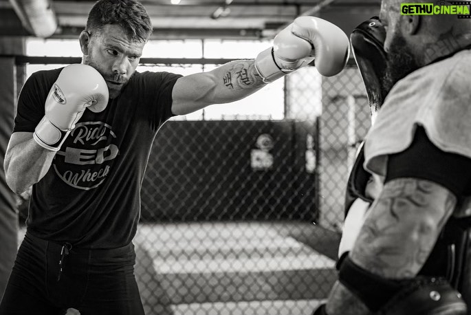 Paul Felder Instagram - Just solid shots from @_curtisee of me and @coach.john215 working the basics👊🏻 #phillymma #work