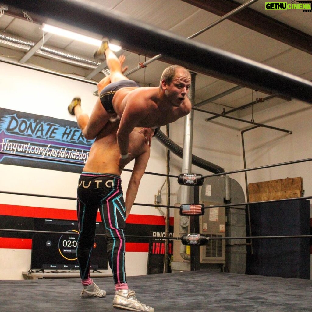 Paul Gruber Instagram - The ol’ bar room backdrop 📸: @calluxpw Worldwide Wrestling Dojo