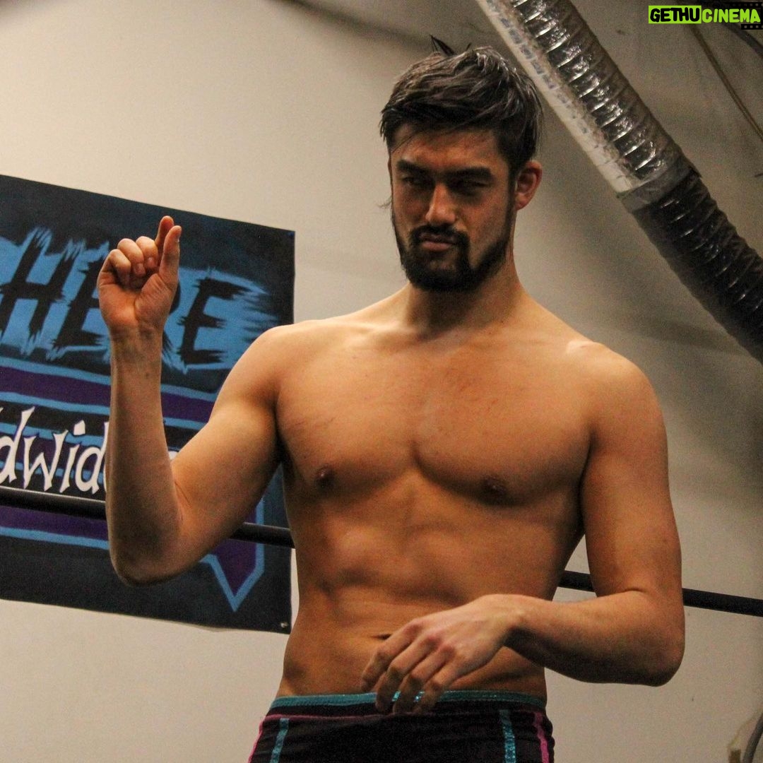 Paul Gruber Instagram - Rare naked wrist look 📸: @calluxpw Worldwide Wrestling Dojo