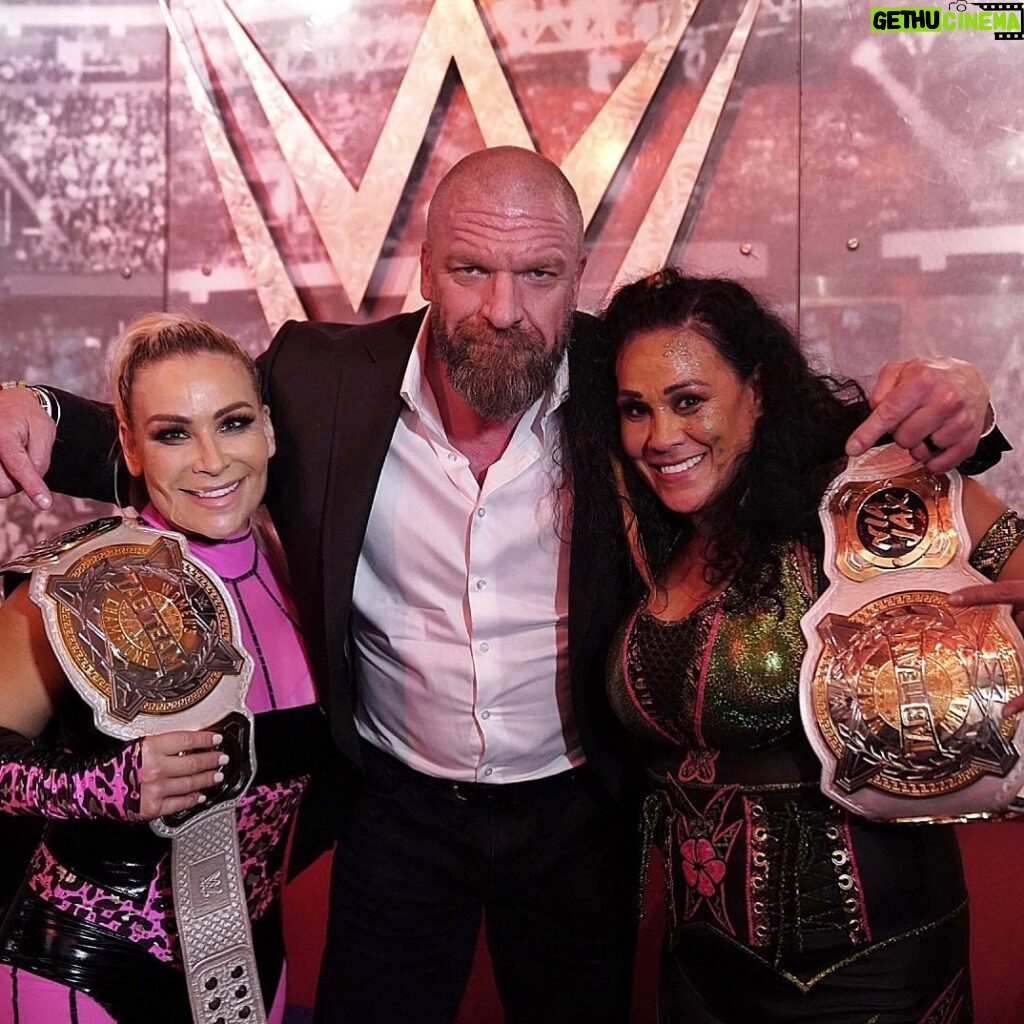 Paul Michael Lévesque Instagram - Representing two of @WWE’s biggest dynasties, both @natbynature and @saronasnukawwe are title-takers and HISTORY-MAKERS! Congratulations to the NEW #WWE Women’s Tag Team Champions! #Smackdown