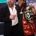 Paul Michael Lévesque Instagram – Great to have @showtyme_33 and the @packers at #SmackDown last night. #GoPackGo