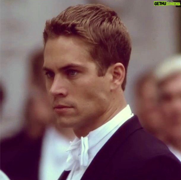 Paul Walker Instagram - #FBF to the 2000 thriller #TheSkulls. What’s your favorite early #PaulWalker role? #TeamPW