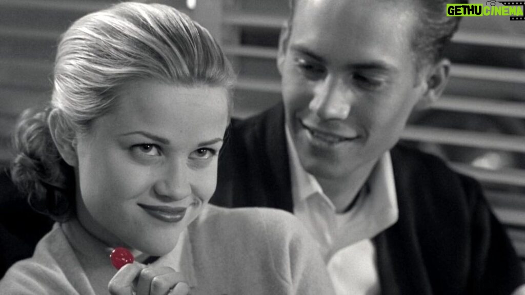 Paul Walker Instagram - “He was a pleasure to work with, a true gentleman and a humble soul.” - @ReeseWitherspoon on working with Paul in #Pleasantville. ⁣⁣ ⁣⁣ Like the film, is there a classic TV series or era you would want to be pulled into? 🤔 #TeamPW