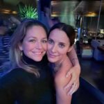 Paula Lobo Antunes Instagram - Ontem foi assim….❤️ Não consegui escolher…🤣 #nofilter #justlaughingtogethersince1856 SILK CLUB