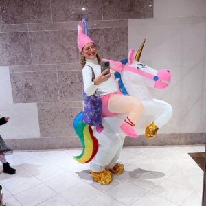 Paula Lobo Antunes Instagram - Doçura ou Travessura 👻 
Princess and the Unicorn 👸🏼 🦄 

Now for the kiddie version…🎃