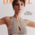 Paula Luchsinger Instagram - #LlegóLOFFICIEL – “Entiendo la actuación desde un lugar distinto; cuando tienes la oportunidad de hacer este tipo de personajes, es un desafío muy grande, pero también involucra un cambio en la visión del mundo. Sobre todo, trabajando con personas que saben tanto, tan creativas y sensibles”. Cantó The Ronettes en una teleserie, bailó reguetón en los cerros de Valparaíso y fue hacker en ‘La Jauría’. La carrera de @paulaluchsinger ha estado llena de desafíos que representan a la actual generación de actrices chilenas. Ahora, con su papel en ‘El Conde’ de Pablo Larraín, queda más claro que nunca: Ni suerte ni sueño, lo suyo fue un despertar fortuito. Paula Luchsinger es nuestra portada de diciembre 2023. L’OFFICIEL CHILE 016. Disponible a través de nuestra página web y en puntos de venta seleccionados. www.lofficielchile.com __ Entrevista: @martiriosway Fotografía: @carlos.saav Styling: @gabicorderop MUA: @maria_paz_urra x @chanel.beauty Dirección de arte: @savingpines Asistente de fotografía: @felipemercad0 Asistente de styling: @vgdv__ Agradecimientos: @aninatgaleria x @elisaasslerartista