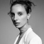 Paula Luchsinger Instagram - Gracias am❤️res por invitarme a trabajar con ustedes, me siento muy afortunada de poder aprender de personas tan talentosas y apasionadas Fotografía @dan_g_rod Make up and hair @maria_paz_urra_ Asist @patymuruaw_ Estilismo @andifernandez_ Asist @javisahr
