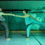 Paula Luchsinger Instagram - Ayer bailando con mi amigo @imanol.ibarra0 en la residencia de la maestra @elirodriguezleb en @pulso.danza Gracias @nfpro_ por la foto 🧚🧚🧚🧚
