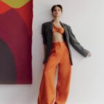 Paula Luchsinger Instagram - Muchas gracias @lofficielchile y a todo el equipo por esta linda entrevista y portada, ya está disponible en su página por si quieren leerla 🧡🧡🧡 Entrevista: @martiriosway Fotografía: @carlos.saav Styling: @gabicorderop MUA: @maria_paz_urra x @chanel.beauty Dirección de arte: @savingpines Asistente de fotografía: @felipemercad0 Asistente de styling: @vero_diazvaldes_ Agradecimientos: @aninatgaleria x @elisasslerartista