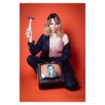Pauline Clément Instagram – 🔨 Casser son image 💔
Avec @alice.murillo.photo ✨@tamma.bege✨@sophiemoutiermakeup