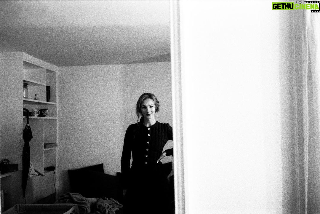 Pauline Clément Instagram - 20h25 dans la loge La Cerisaie 🍒 30/01/23 photos @jacqueshenriheim