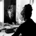 Pauline Clément Instagram - 🤍20h25 dans la loge 🎞️ @jacqueshenriheim « La Puce à l'oreille » de Feydeau actuellement à la @comedie.francaise.officiel par Lilo Baur jusqu'au 15 mars 2023 Avec : Thierry Hancisse - #thierryhancisse Alexandre Pavloff -@alexpavloff75019 Clothilde de Bayser - #clothildedebayser Serge Badgassarian - @bagdassarian_serge Banaky Sangaré - #banakysangaré Nicolas Lormeau - #Nicolaslormeau Jérémy Lopez - @___jeremy_lopez___ Benjamin Lavernhe - @benjaminlavernhe Sébastien Pouderoux - #sebastienPouderoux Anna Cervinka - #AnnaCervinka Yoann Gasiorowski - @yoanngasiorowski Jean Chevalier - @jean___chevalier Élise Lhomeau - #eliselhomeau Birane Ba -@birane_ba_cf Nicolas Chupin - @nico_chupin Sanda Bourenane - @sandbait Vincent Breton - @valentin__breton Olivier Debbasch - @olivier.deb Alexandre Manbon - @alexandre.manbon : @leica_camera Minilux : @leica_camera 40mm F/2.8 *: @ilfordphoto HP5 400 Comédie-Française