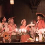 Pauline Clément Instagram - " Jean-Baptiste, Madeleine, Armande et les autres… " Reprise à partir du 12 octobre 🕯 Mise en scène: Julie Deliquet Photos : Brigitte Enguérand Comédie-Française