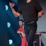 Pavel Volya Instagram – Сегодня воскресенье, а значит в 21:00 на ТНТ новый выпуск @volyashow. 
Сегодня в гостях Тимур Родригез и секретный гость – победитель шоу «Новые звезды в Африке».
До встречи в эфире!