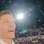 Pavel Volya Instagram - Питер! Это было невероятно! Круговой концерт на 360 в легендарном Юбилейном. Огромный стадион с маленькой сценой в центре зала, но с такой теплой домашней атмосферой. Питер, вы красавчики! Спасибо каждому, кто был в зале! СК Юбилейный