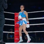 Pearl Gonzalez Instagram - 🔙 to work.. Chi-Town!! 🥊📺 Ready for the next opportunity! 🚧 #chicago #Gamebred #boxing #teamgonzalez #mma #combatsports 📸: @travislmiddleton Fiserv Forum