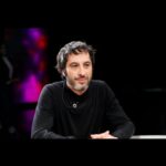 Pedro Alonso Instagram - “El silencio del pantano” dirigida por mi querido @elvigil mano a mano con el gran #nachofresneda hoy, en Versión española. Gracias @cayetanagc @pazsufrategui y a vuestro equipo por la complicidad.