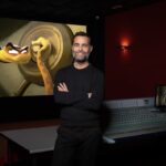 Pedro Alonso Instagram - Siempre quise poner la voz en una peli de animación. Bien, pues desde hoy ya puedo contar que he participado en el doblaje de #LosTiposMalos (la nueva peli de animación del año) y la experiencia ha sido gozosa y hasta animal, yo diría. 😝❤️ He prestado mi voz al Sr. Serpiente, uno de los líderes de la banda, experto en robar cajas fuertes con su cuerpo esbelto y sinuoso (de su carácter ya hablaremos). La película llega a los cines el 18 de marzo, ¡no os la perdáis! @universal_spain Me gustaría hacer la promoción disfrazado de serpiente, pero no sé si me van a dejar. 😂😝🪲🔥🦖🍭
