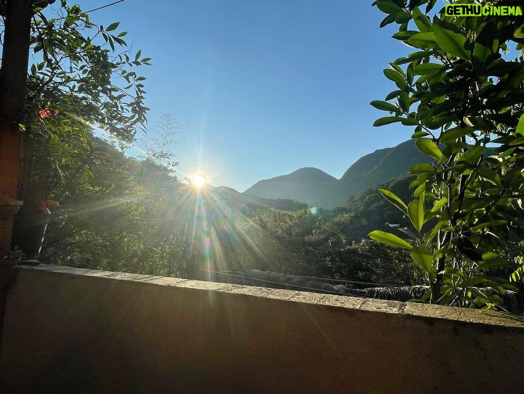 Pedro Alonso Instagram - Looking for el encanto (the movie) #viviendolavidafilmmaker 馃敟 (馃帴 M茅xico de mi coraz贸n 鉂わ笍馃檹馃徎)