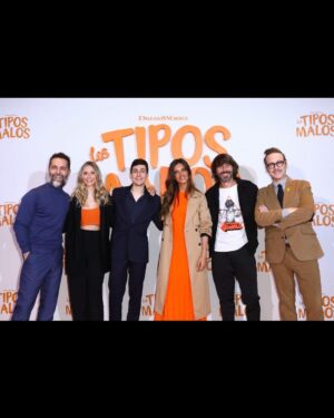 Pedro Alonso Instagram - “Tipos malos”, día de prensa. 🐍🔥🐺🐹🐬🐠🦖🦐🦐🐙🦟🐞🦋🐃🐇🦜🪶🦩
